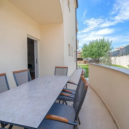 Apartment Miskovic *