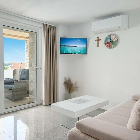 Miskovic Apartment